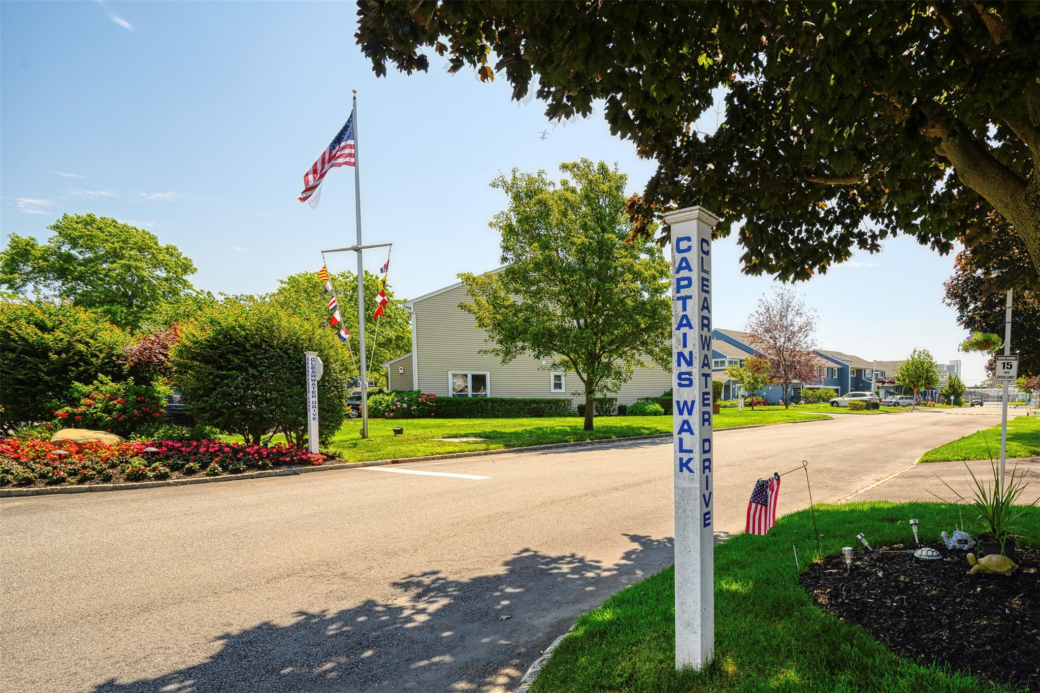 100 Baker Court # 36, Island Park, NY 11558