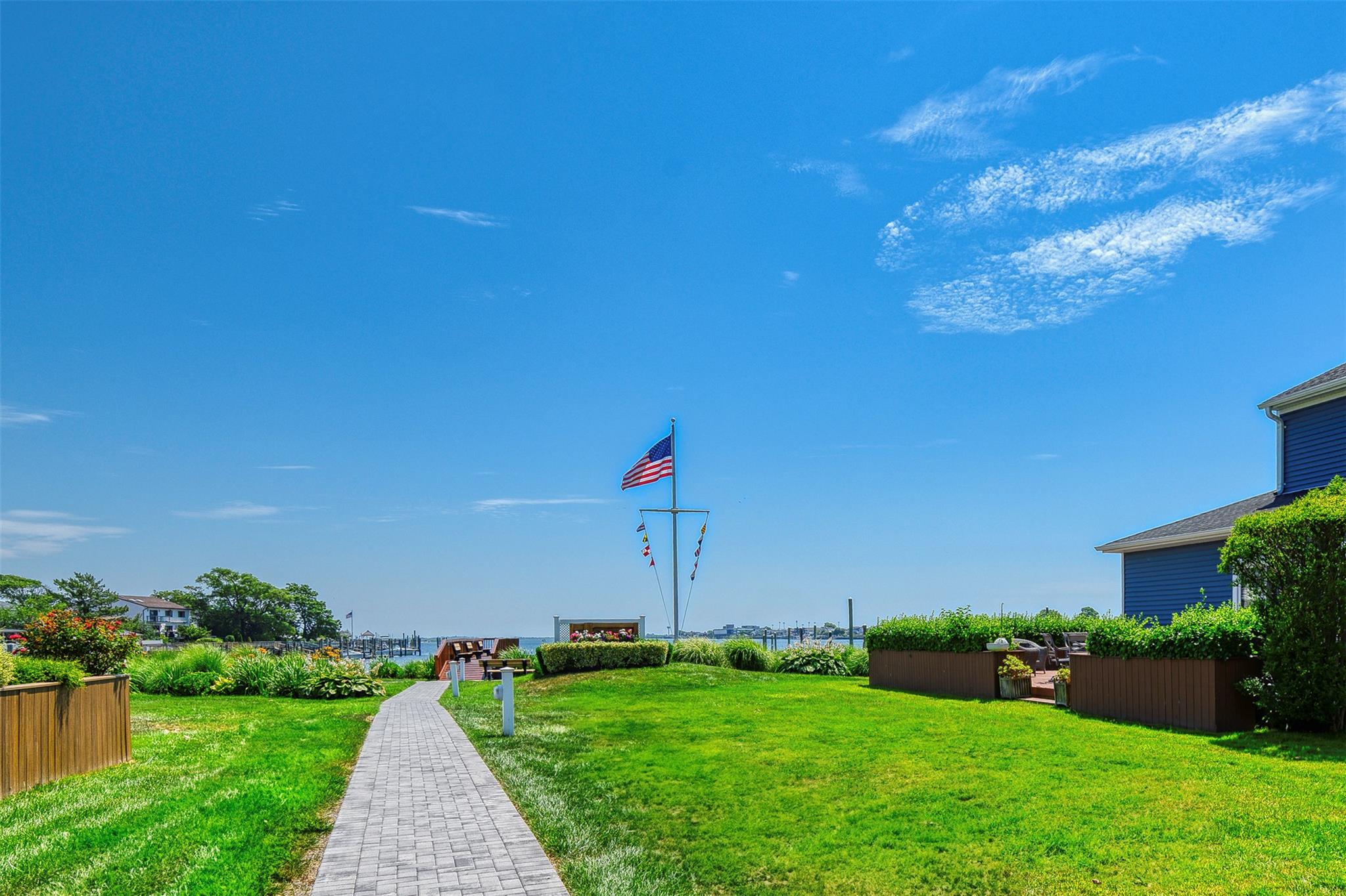 100 Baker Court # 36, Island Park, NY 11558