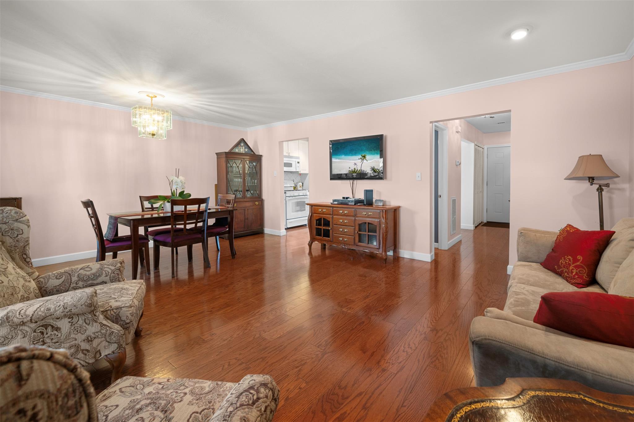 100 Baker Court # 36, Island Park, NY 11558