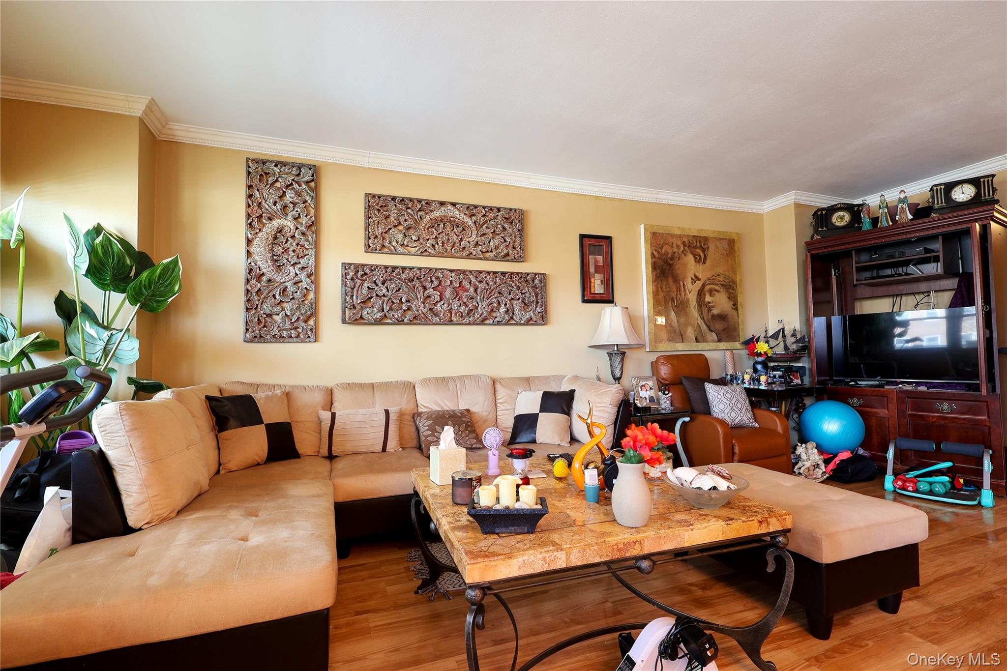 25 Neptune Boulevard # 2T, Long Beach, NY 11561