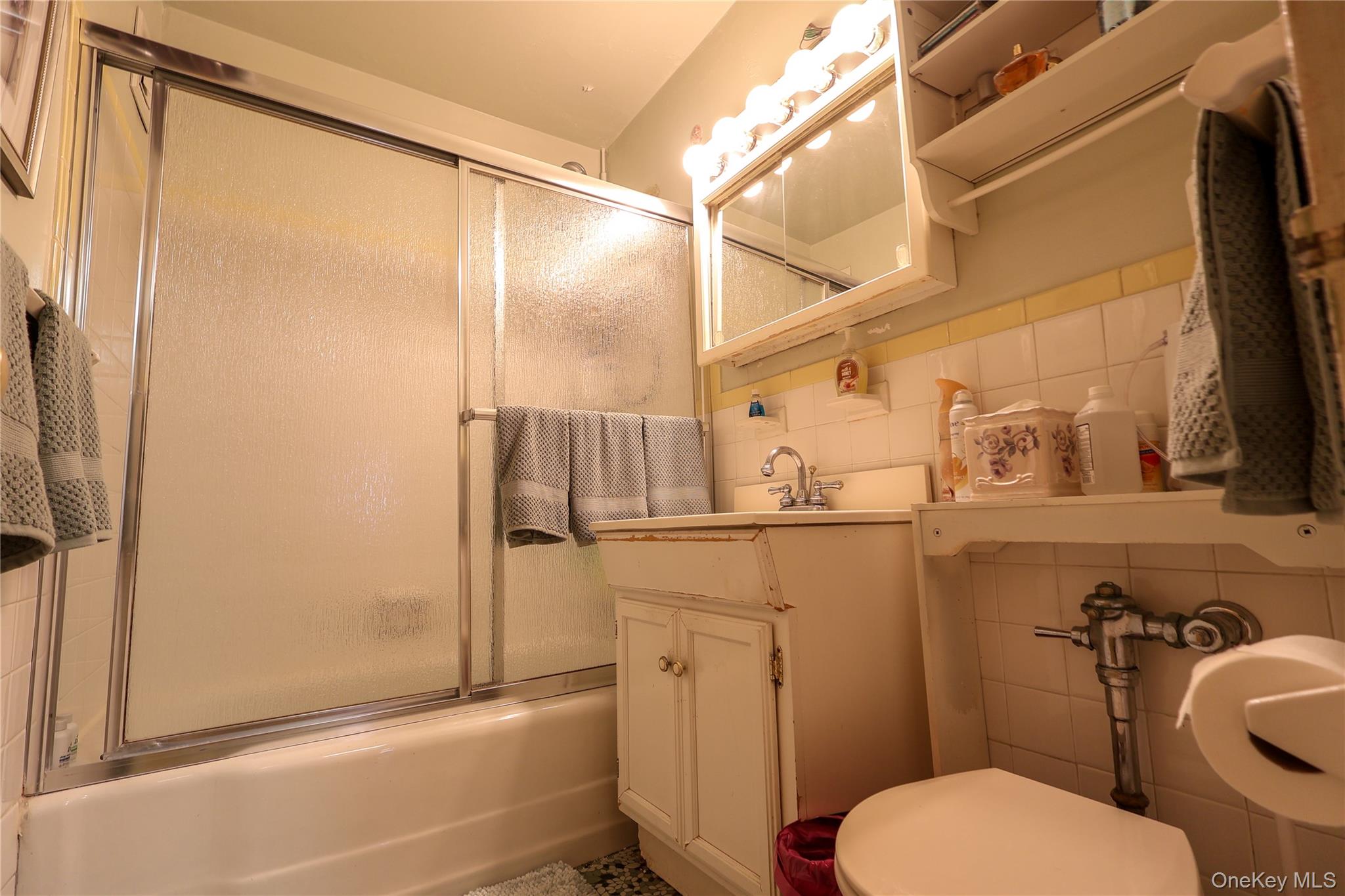 25 Neptune Boulevard # 2T, Long Beach, NY 11561