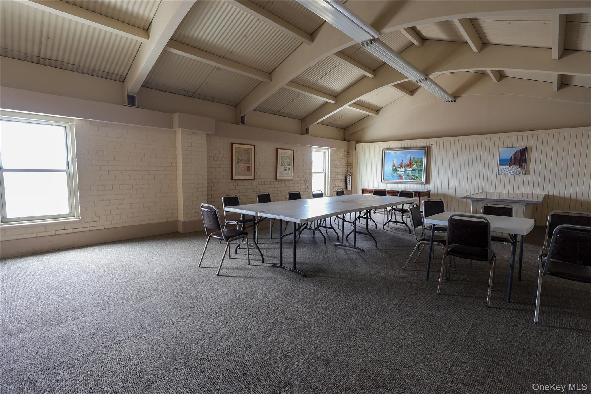 25 Neptune Boulevard # 2T, Long Beach, NY 11561