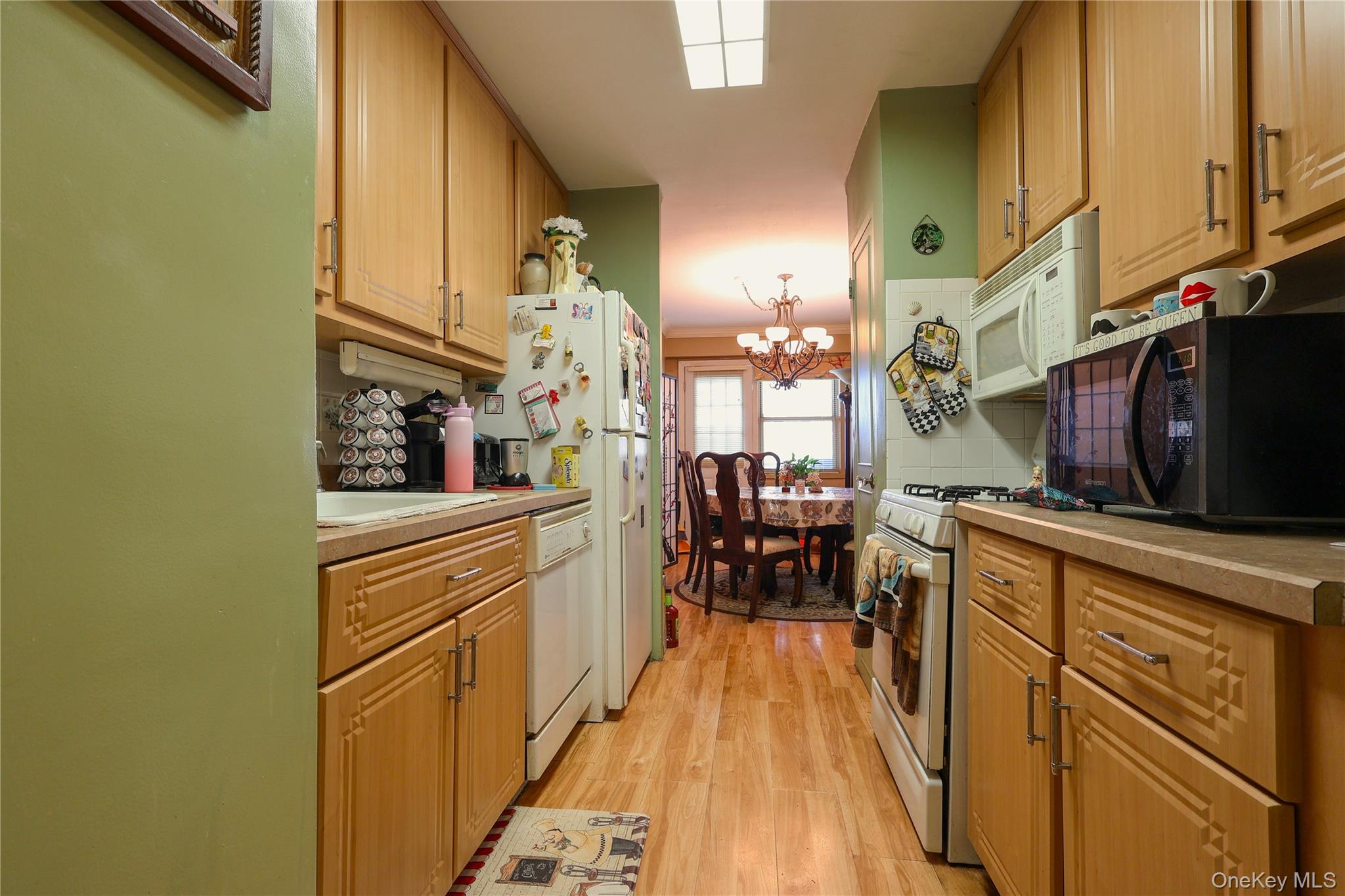 25 Neptune Boulevard # 2T, Long Beach, NY 11561