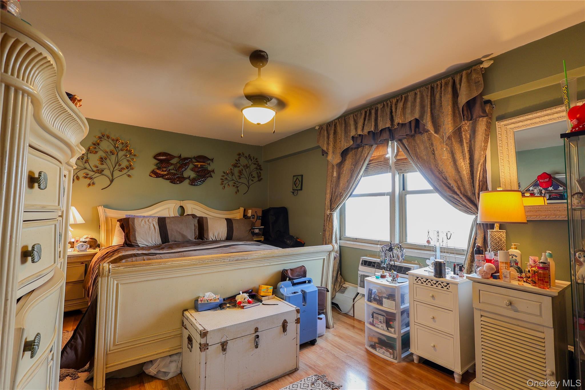 25 Neptune Boulevard # 2T, Long Beach, NY 11561