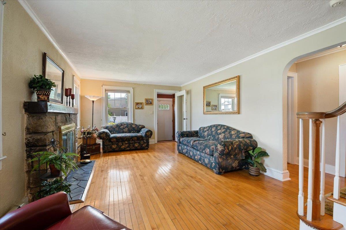 1016 Tyrus Court, Merrick, NY 11566