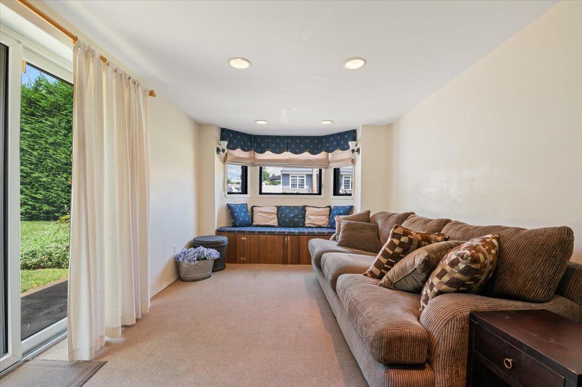 1016 Tyrus Court, Merrick, NY 11566