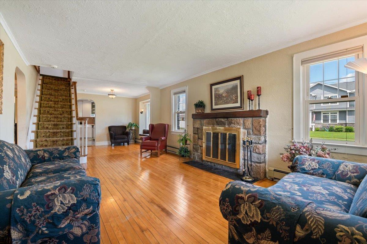 1016 Tyrus Court, Merrick, NY 11566