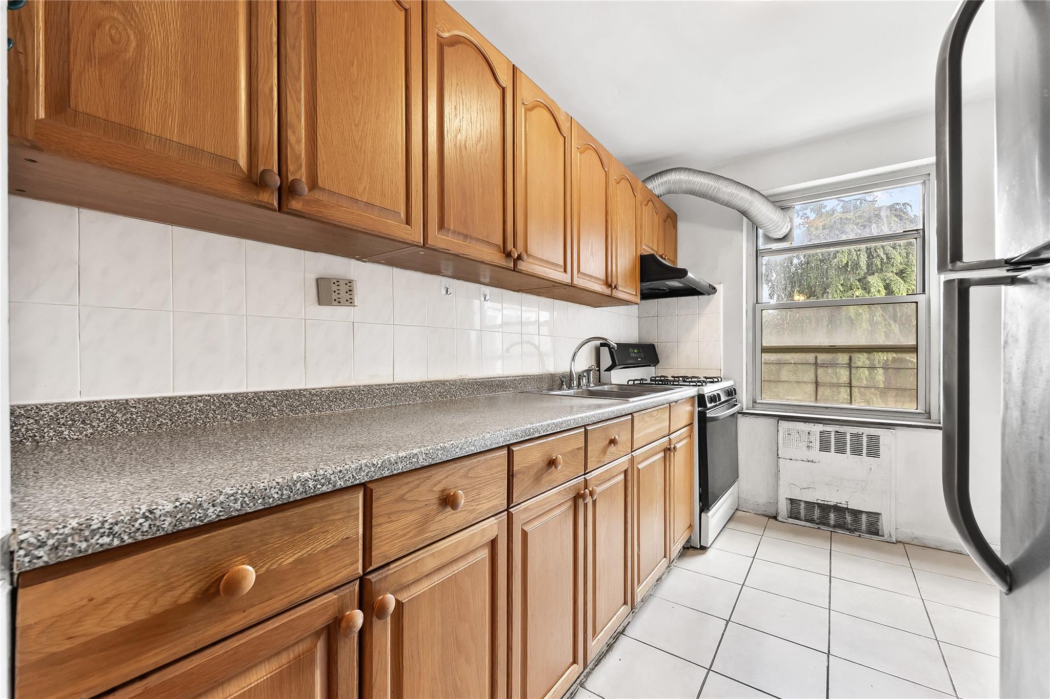 147-25 38th Ave # F26, Flushing, NY 11354