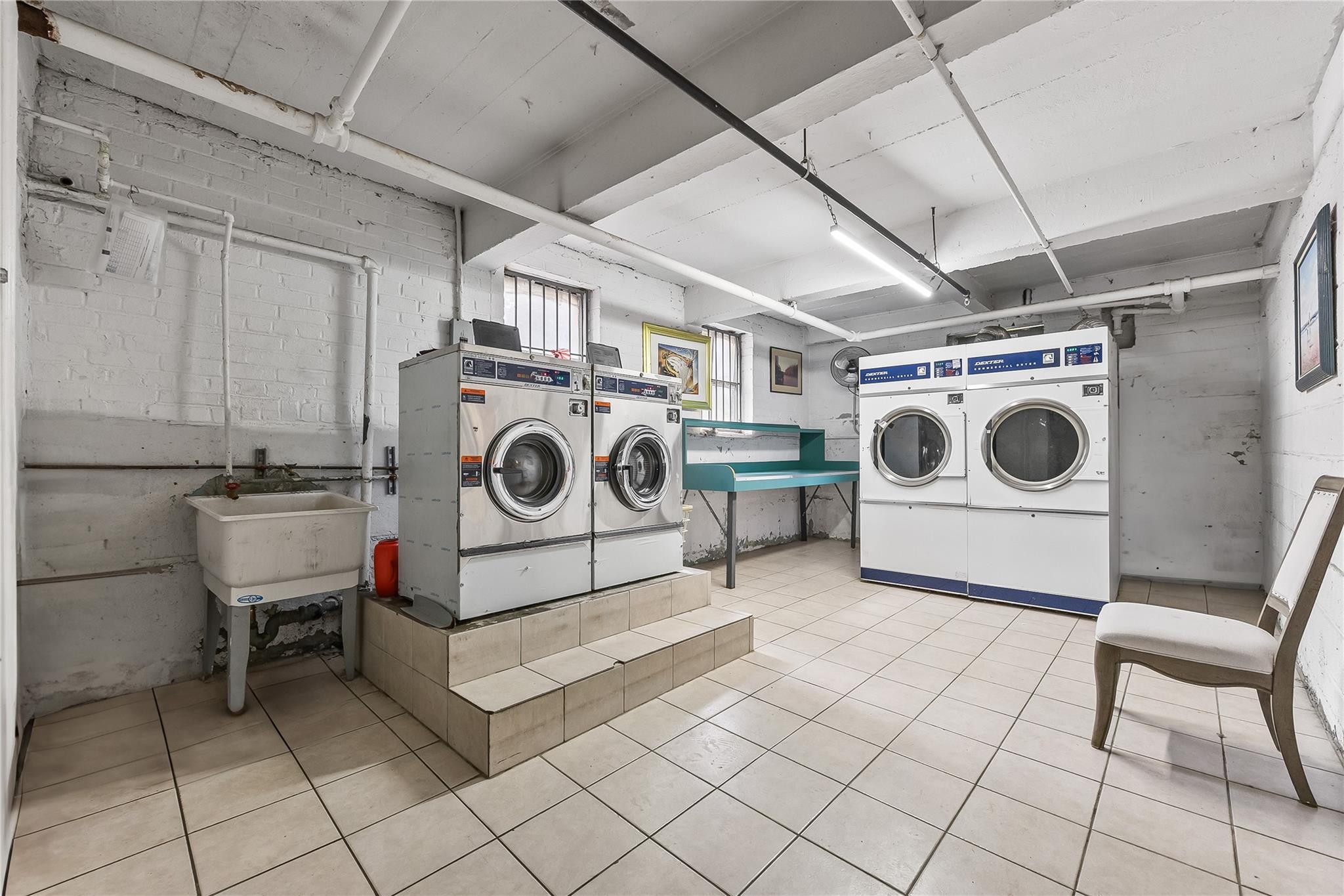 147-25 38th Ave # F26, Flushing, NY 11354