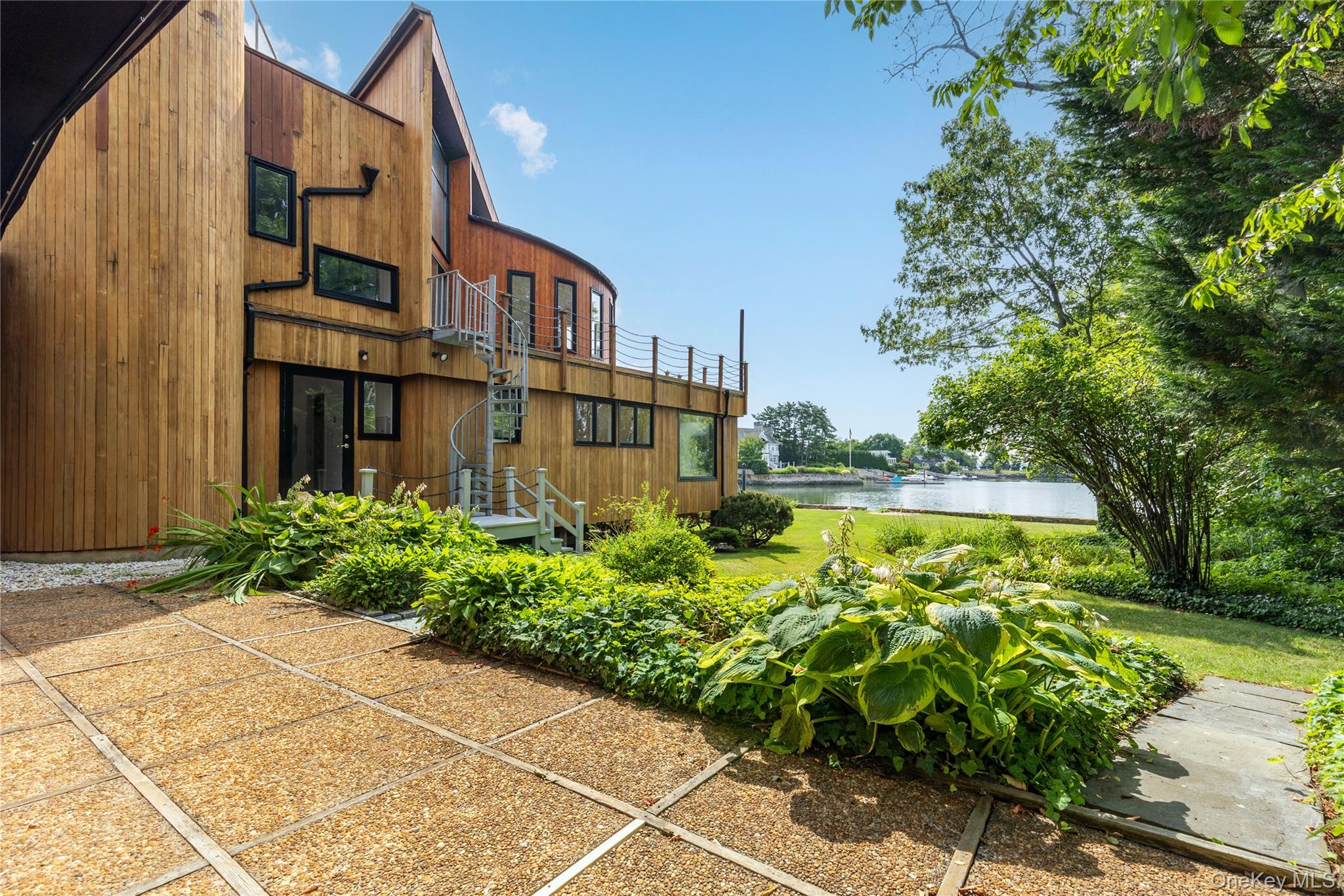 1160 GREACEN POINT Road, Mamaroneck, NY 10543