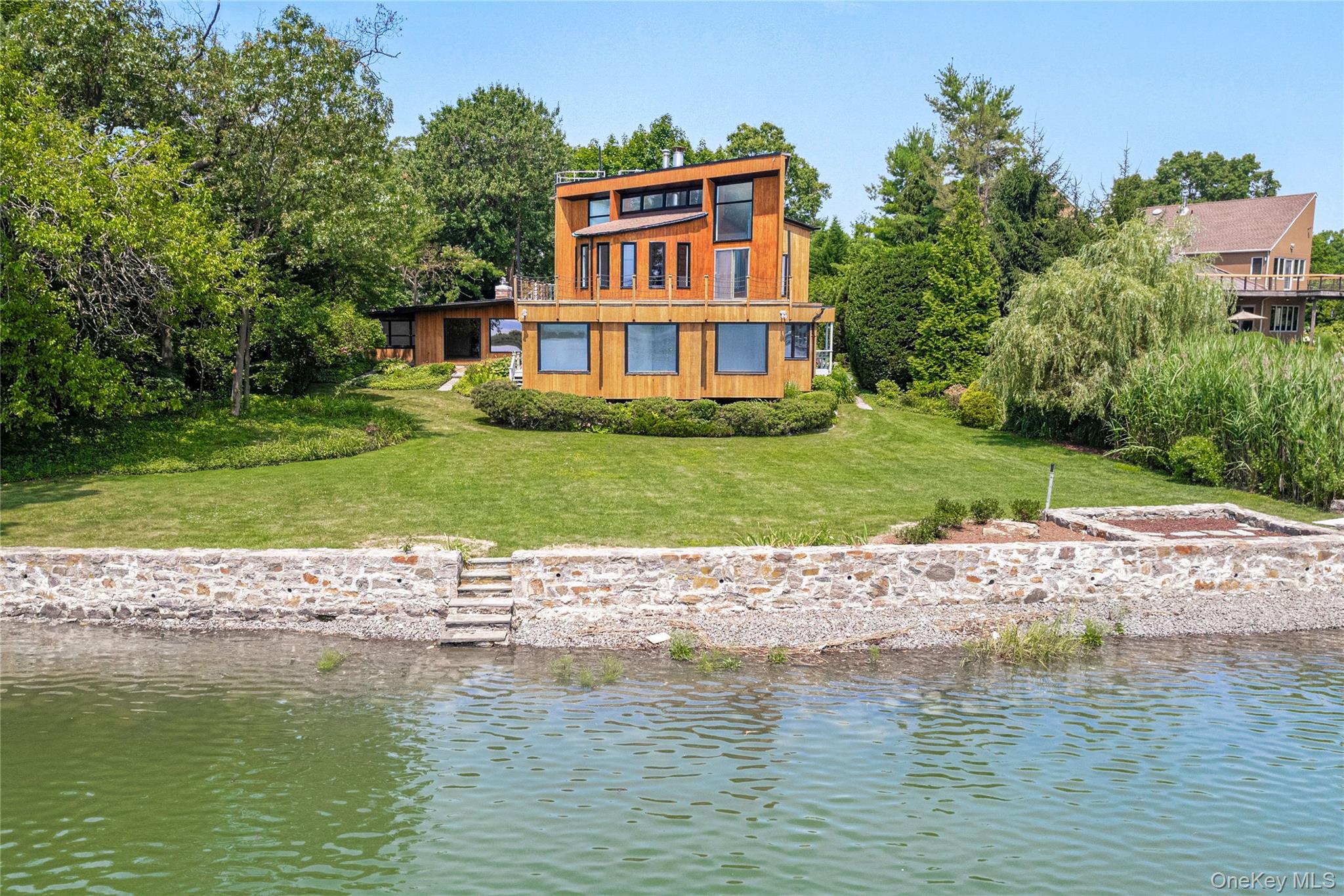 1160 GREACEN POINT Road, Mamaroneck, NY 10543