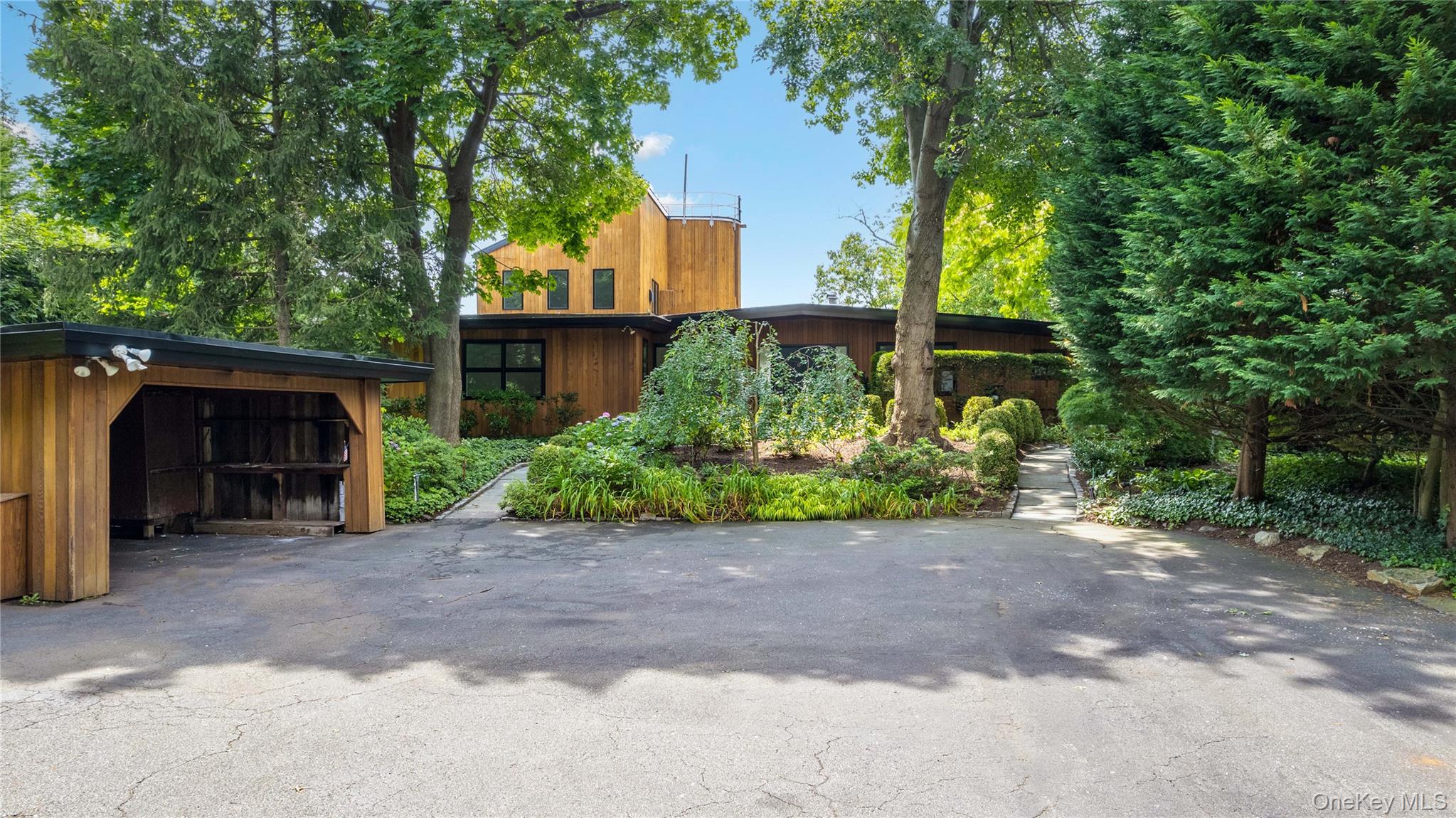 1160 GREACEN POINT Road, Mamaroneck, NY 10543