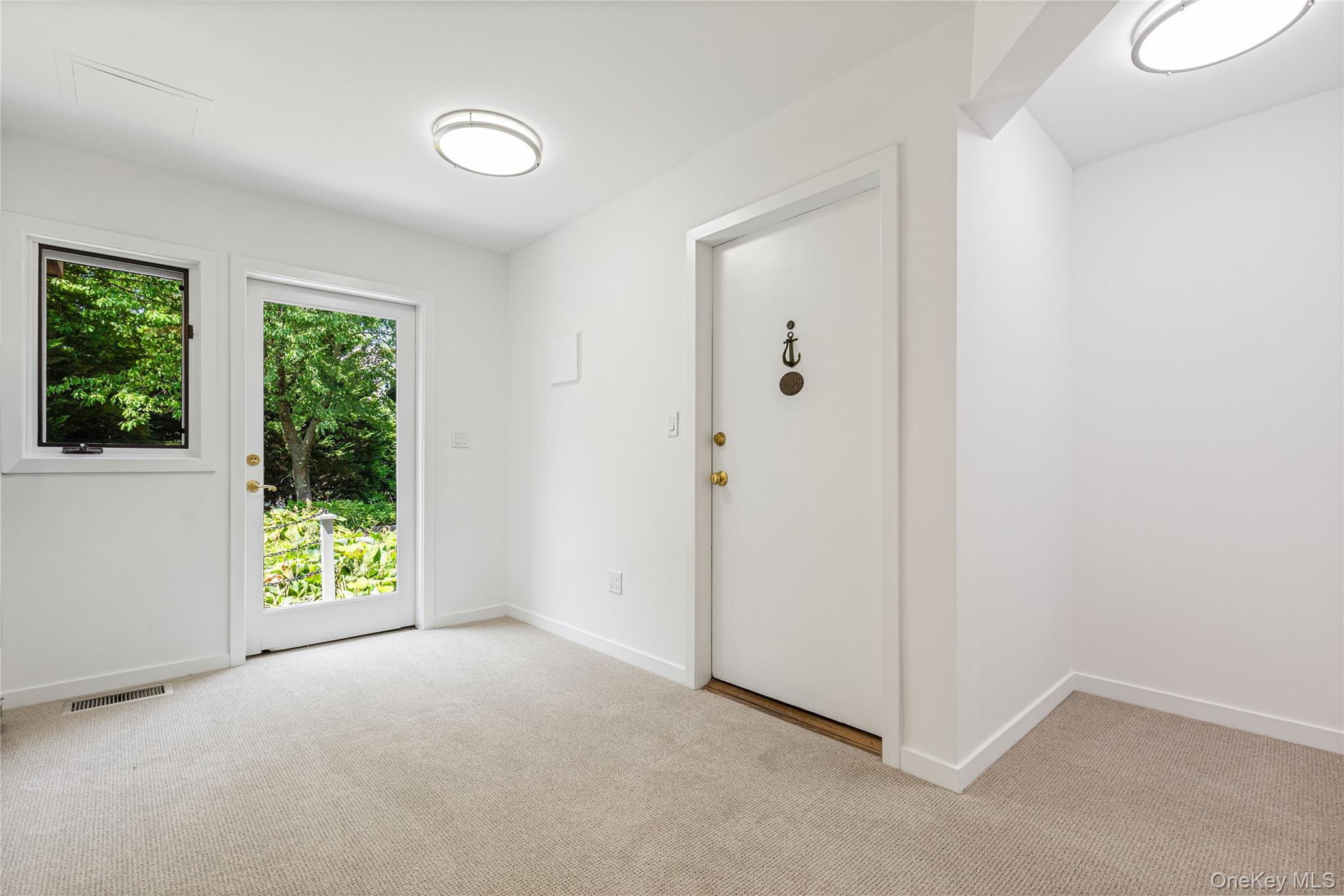 1160 GREACEN POINT Road, Mamaroneck, NY 10543