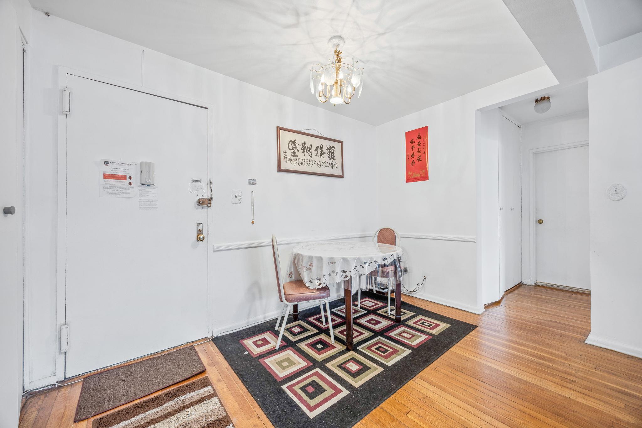 142-05 Roosevelt Ave # 627, Flushing, NY 11354