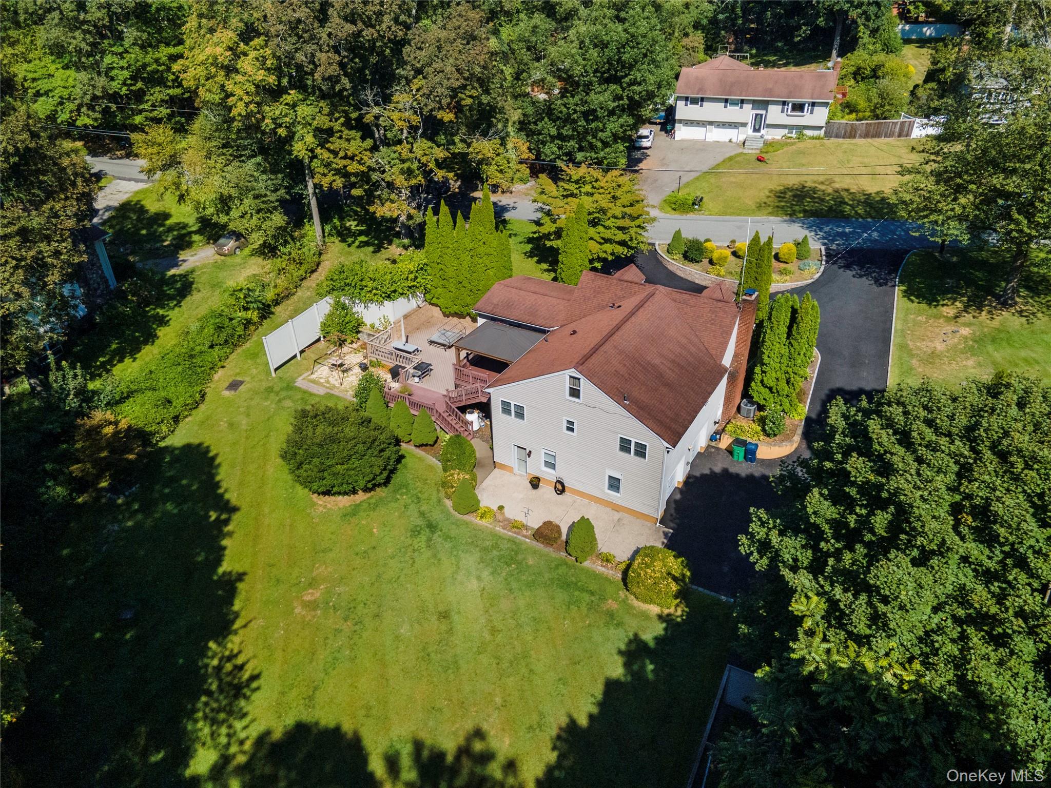 21 Morris Road, Garrison, NY 10524