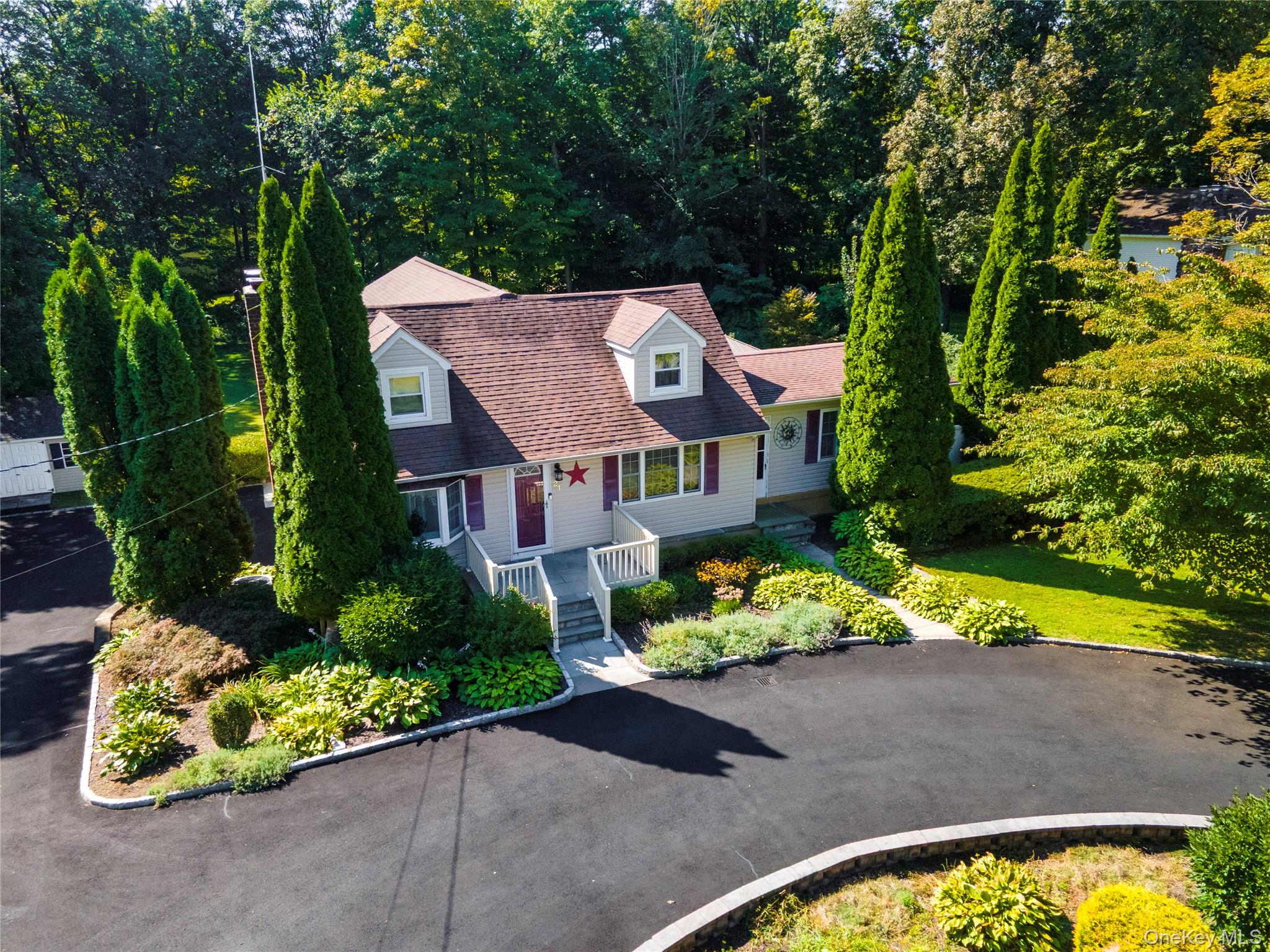 21 Morris Road, Garrison, NY 10524