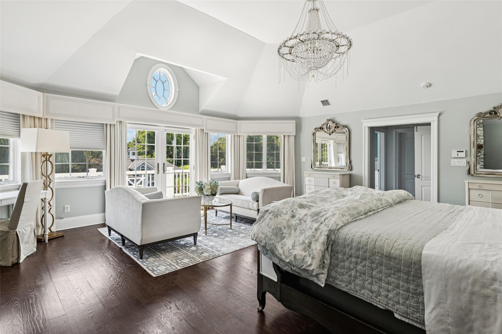 88 fifth Street, Garden City, NY 11530