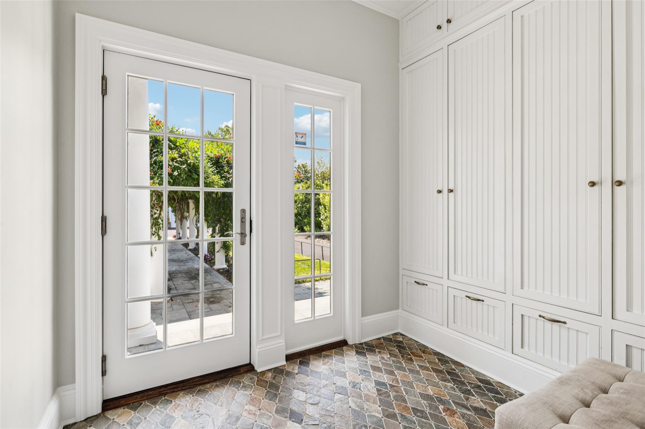 88 fifth Street, Garden City, NY 11530