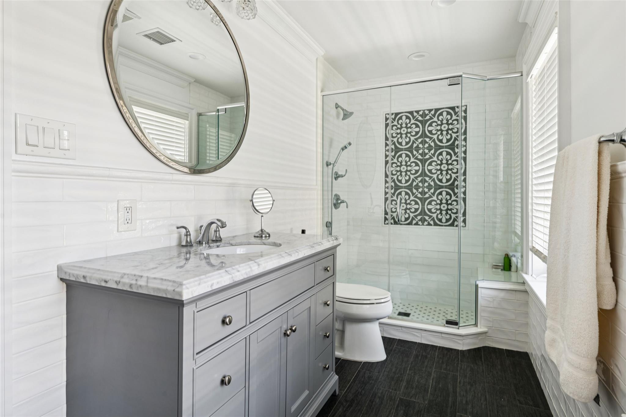 88 fifth Street, Garden City, NY 11530