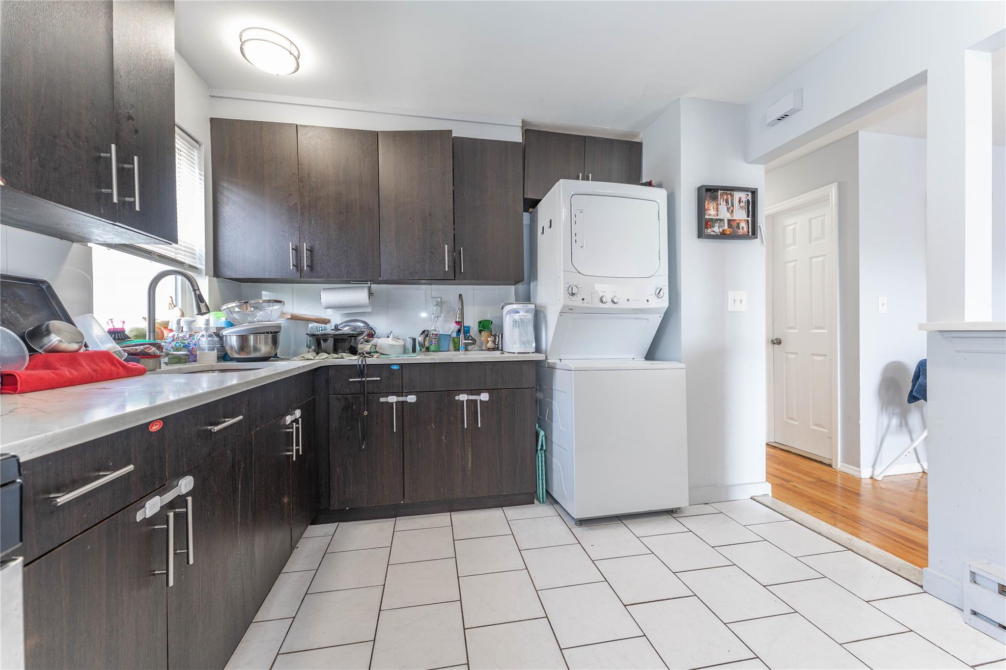 1051 Bay 32nd Street, Bayswater, NY 11691