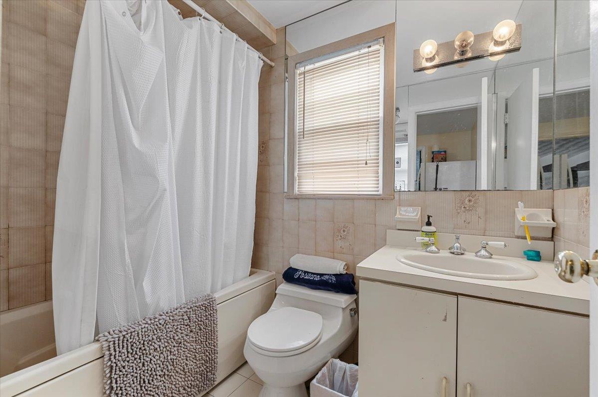 227 Randall Avenue, Lawrence, NY 11559