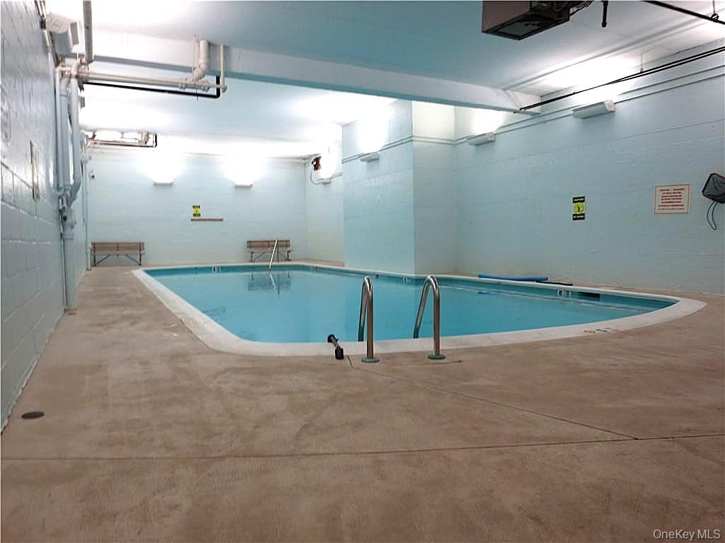 100 Diplomat Drive # 3J, Mount Kisco, NY 10549