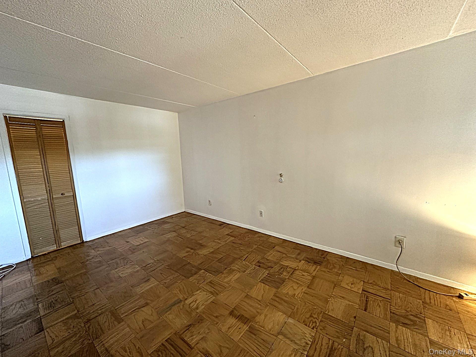 100 Diplomat Drive # 3J, Mount Kisco, NY 10549