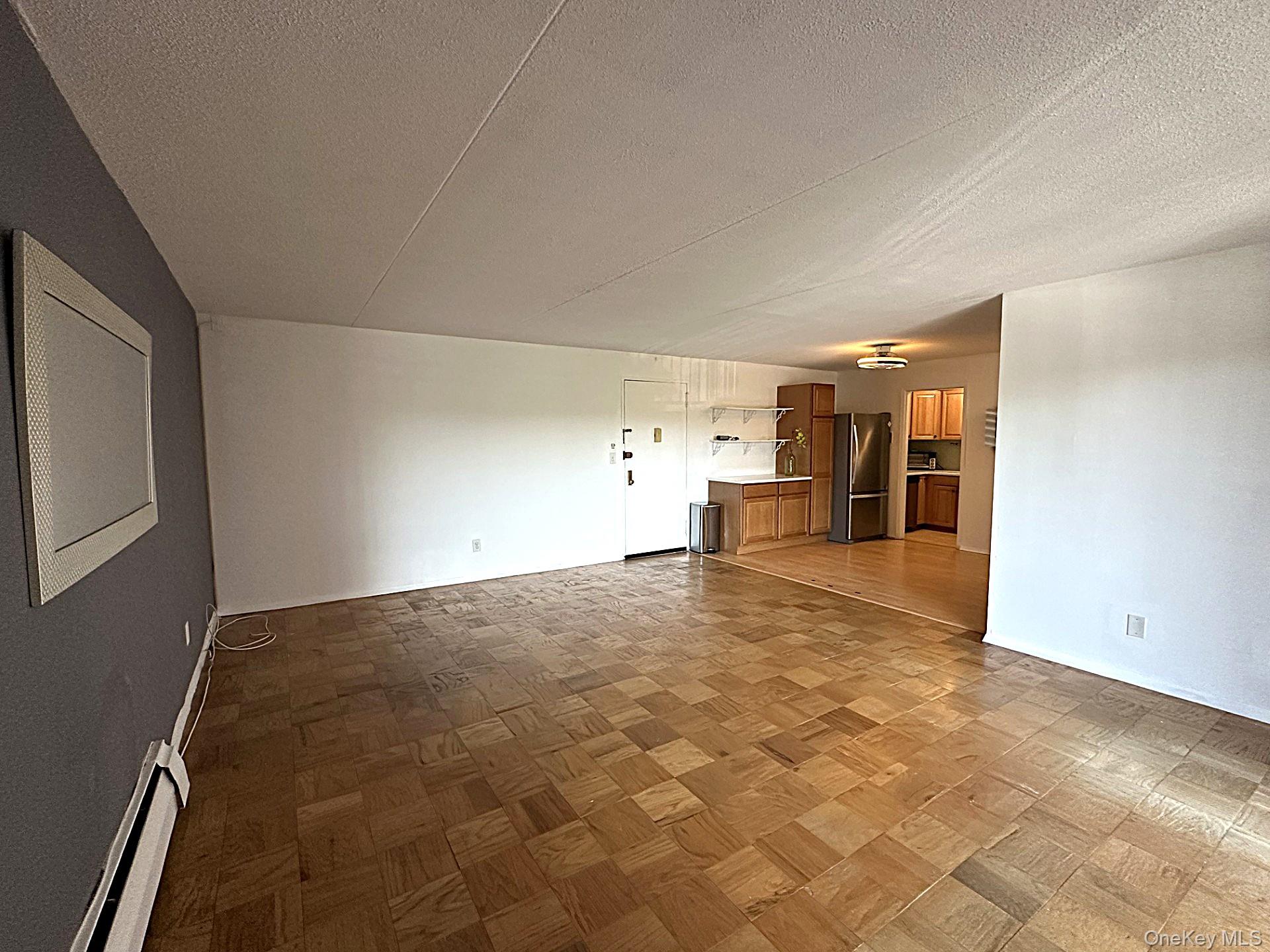 100 Diplomat Drive # 3J, Mount Kisco, NY 10549