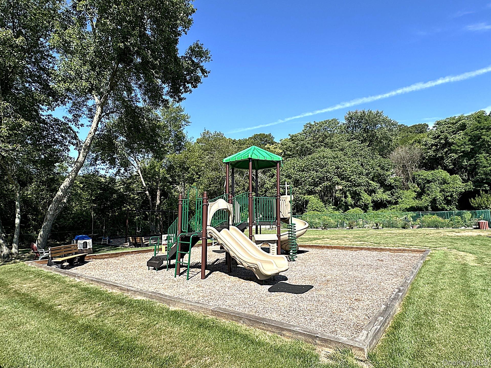 100 Diplomat Drive # 3J, Mount Kisco, NY 10549