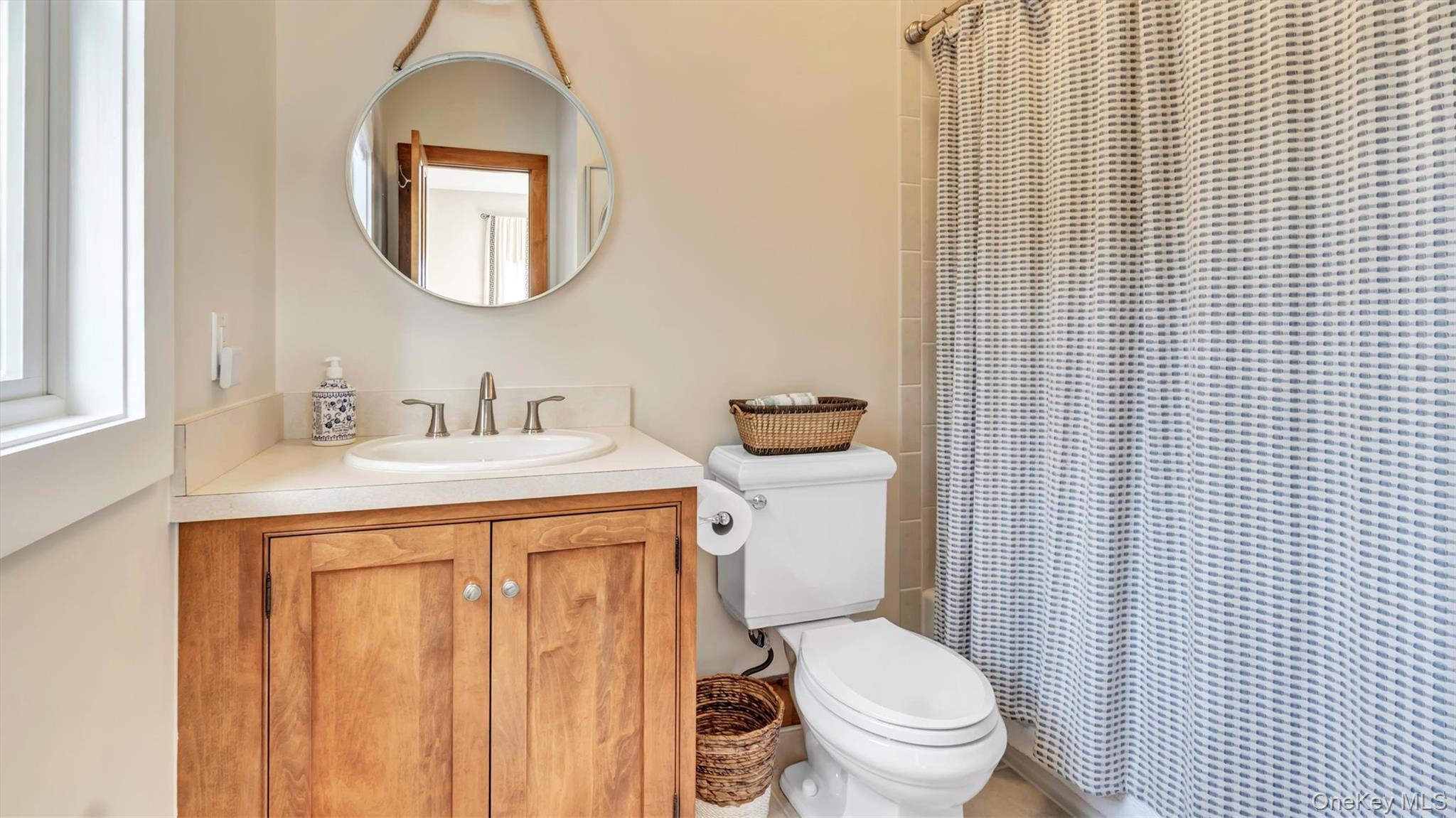 13A Brushy Neck Lane, Westhampton, NY 11977