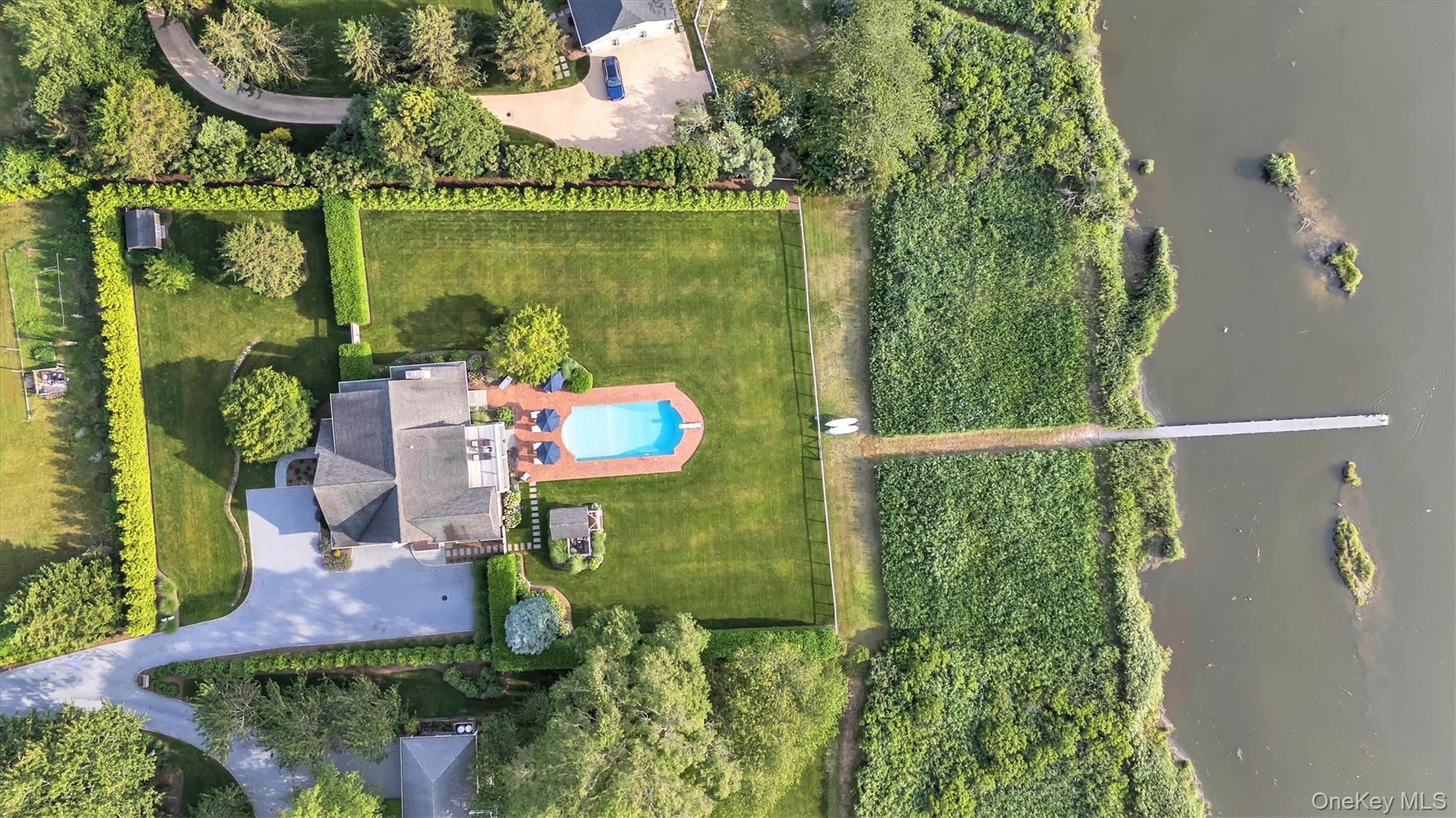 13A Brushy Neck Lane, Westhampton, NY 11977