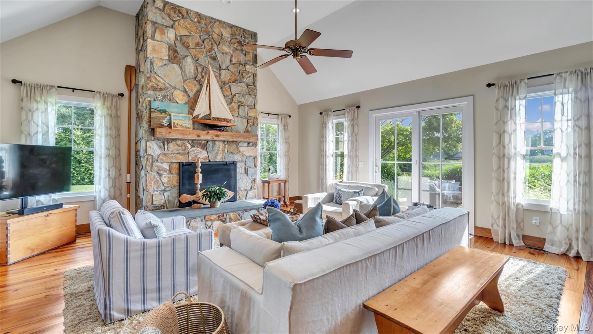 13A Brushy Neck Lane, Westhampton, NY 11977