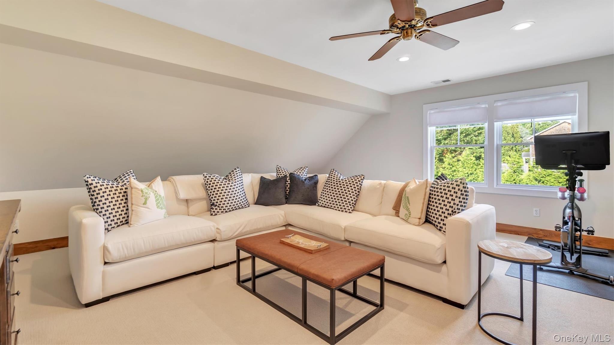 13A Brushy Neck Lane, Westhampton, NY 11977