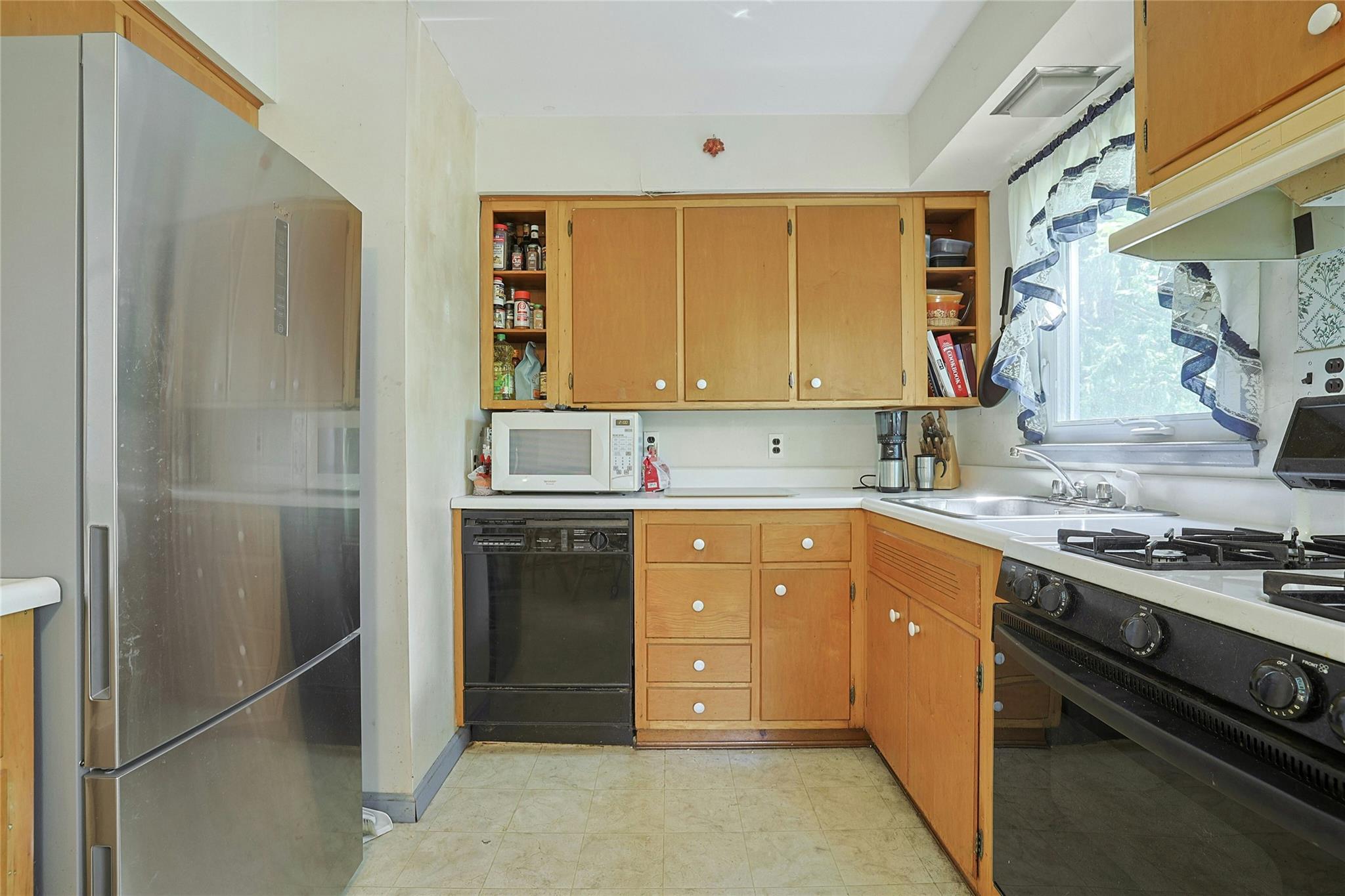 2 Andrew Drive, Monsey, NY 10952