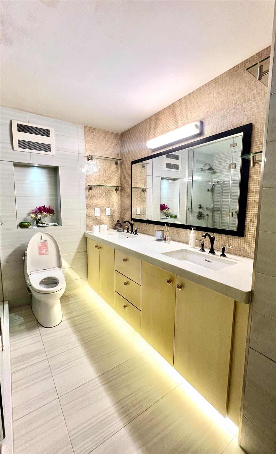 21019 26th Avenue # TL, Bayside, NY 11360