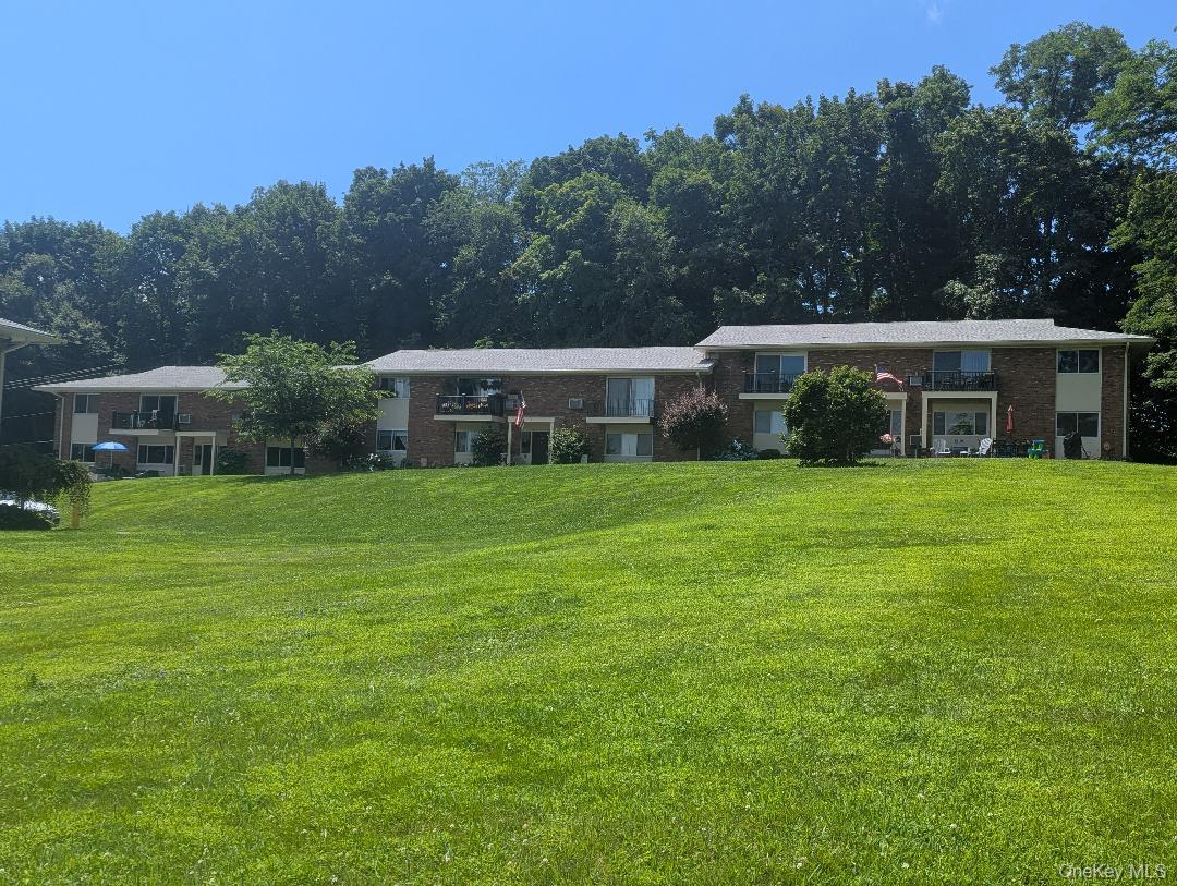 675 Rt 6 Mahopac NY 10451 Route 6 # F 12, Mahopac, NY 10541