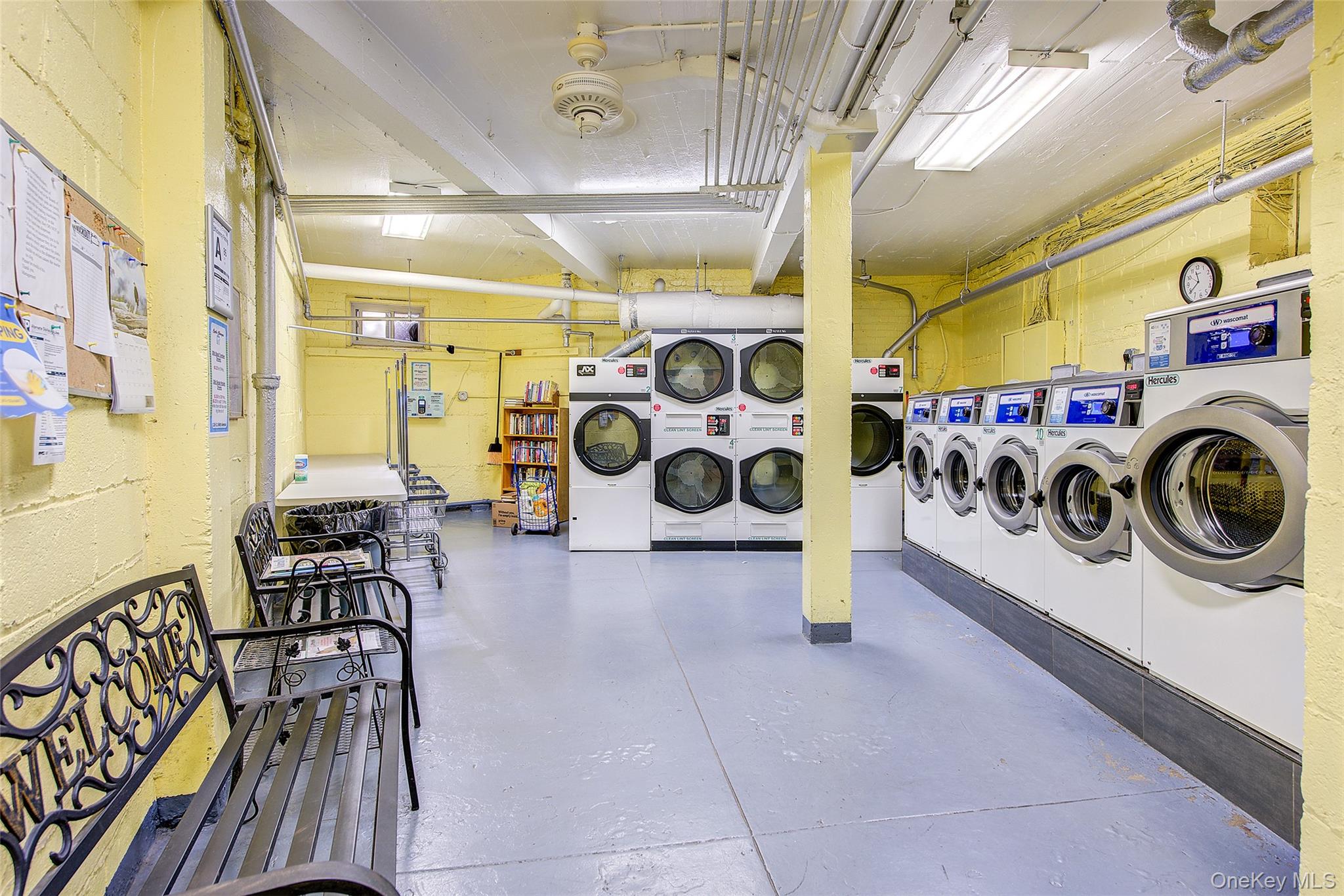 118-11 84th Avenue # 415, Kew Gardens, NY 11415