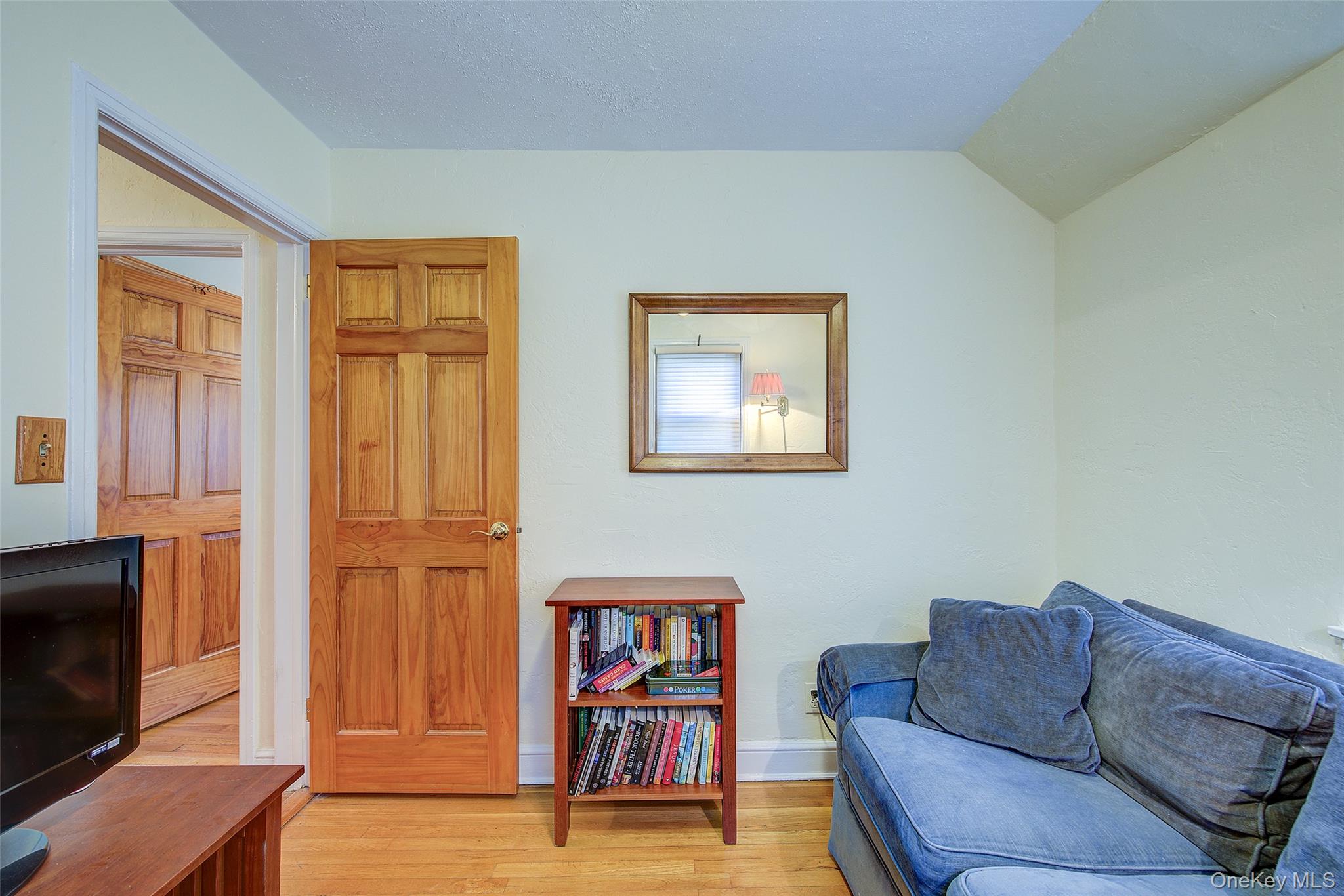 50-15 245th Street, Douglaston, NY 11362