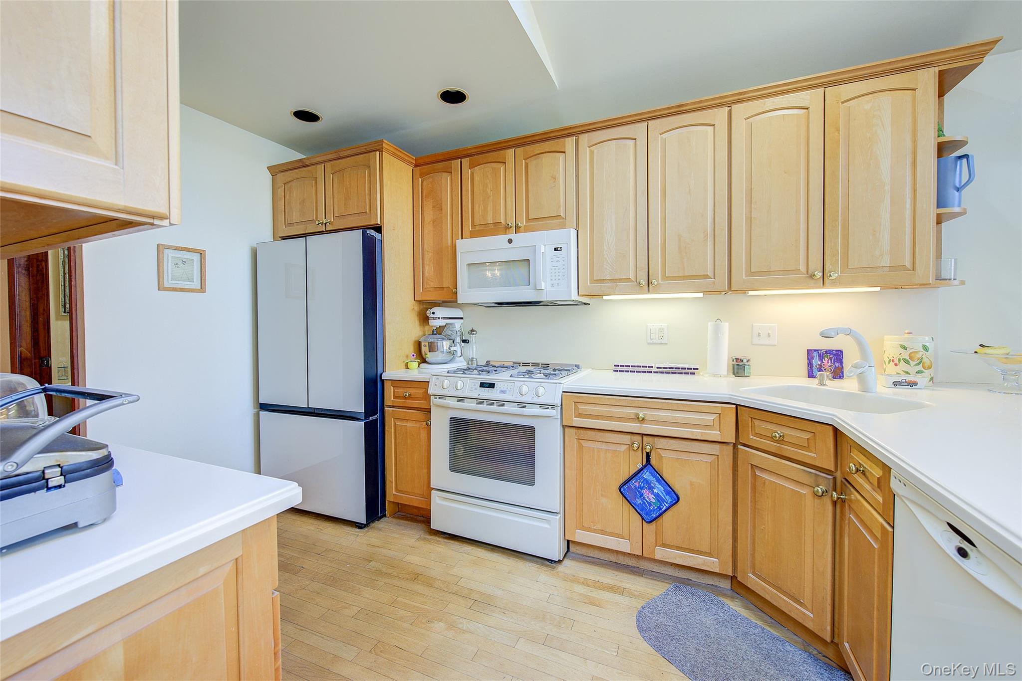 50-15 245th Street, Douglaston, NY 11362