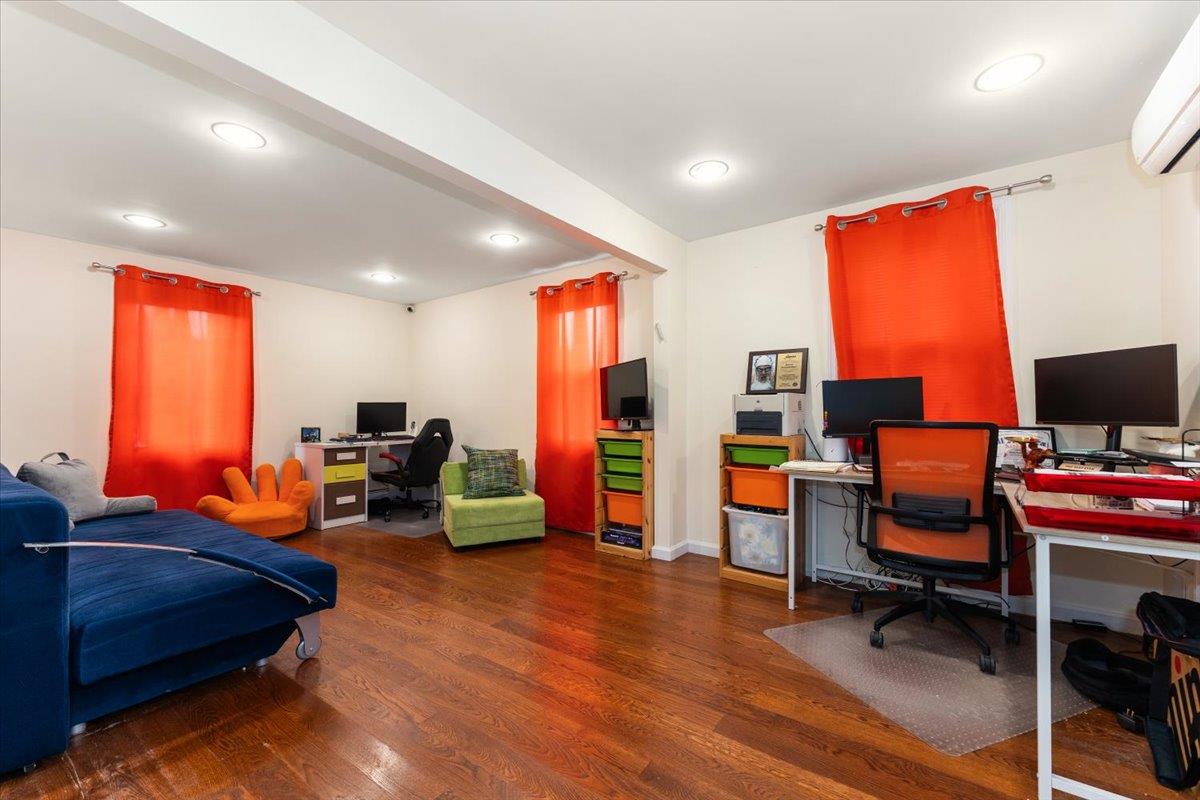 1434 Noel Avenue, Hewlett, NY 11557