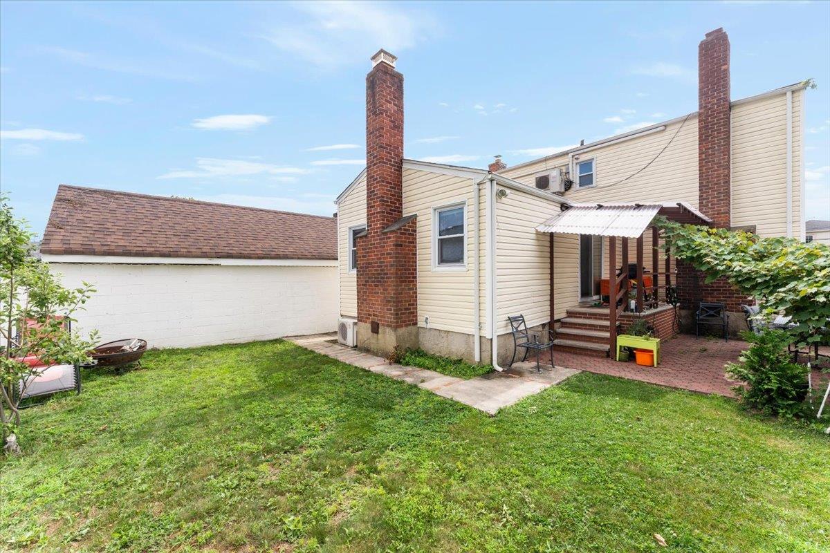 1434 Noel Avenue, Hewlett, NY 11557