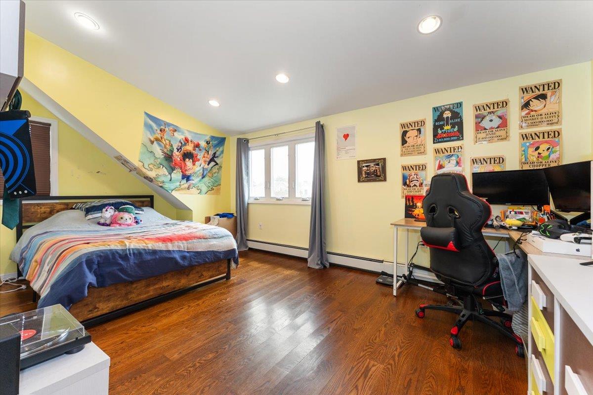 1434 Noel Avenue, Hewlett, NY 11557