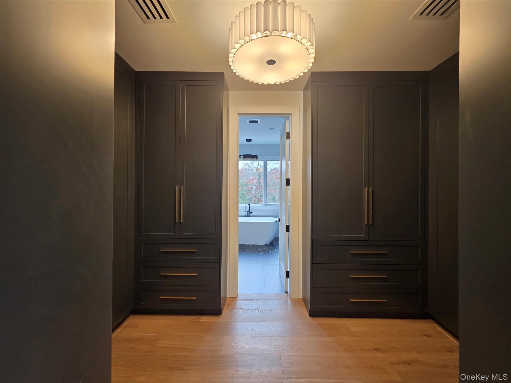 65 Page Lane, Westbury, NY 11590