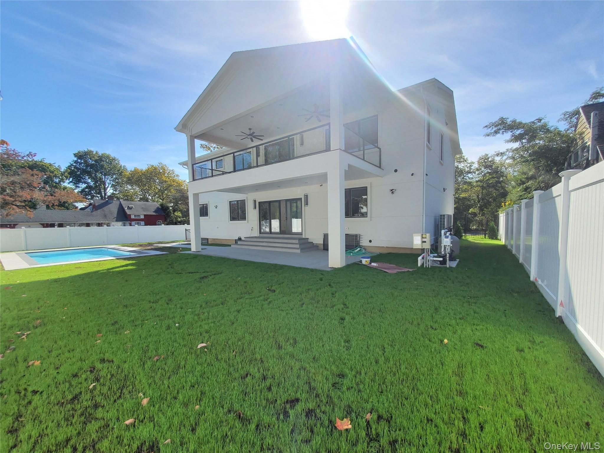 65 Page Lane, Westbury, NY 11590