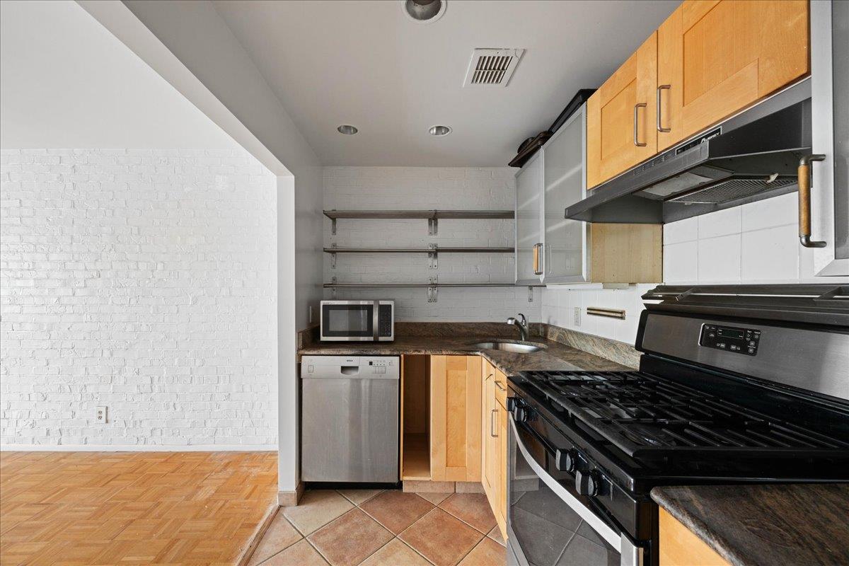 23 Water Grant St # 7P, Yonkers, NY 10701