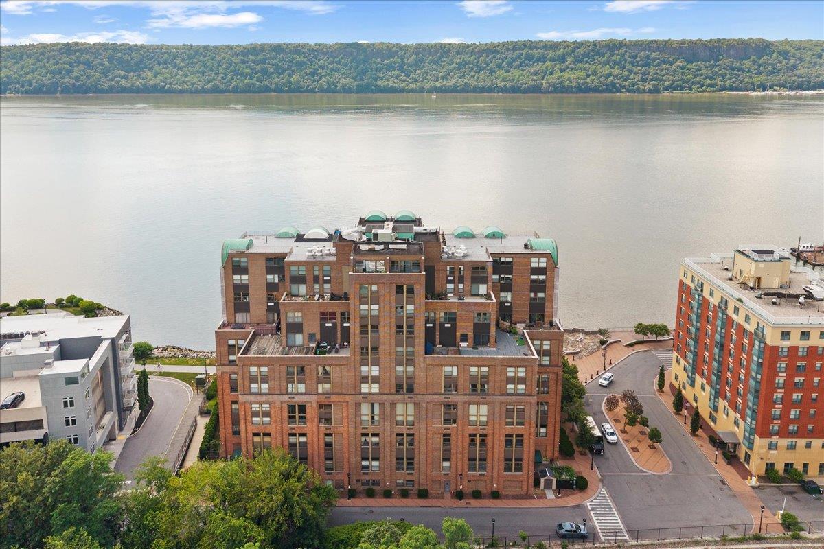 23 Water Grant St # 7P, Yonkers, NY 10701