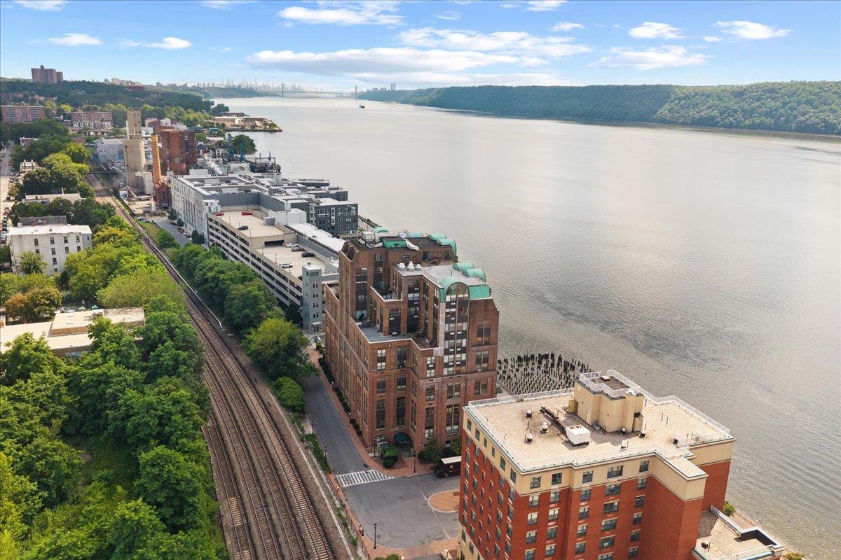 23 Water Grant St # 7P, Yonkers, NY 10701