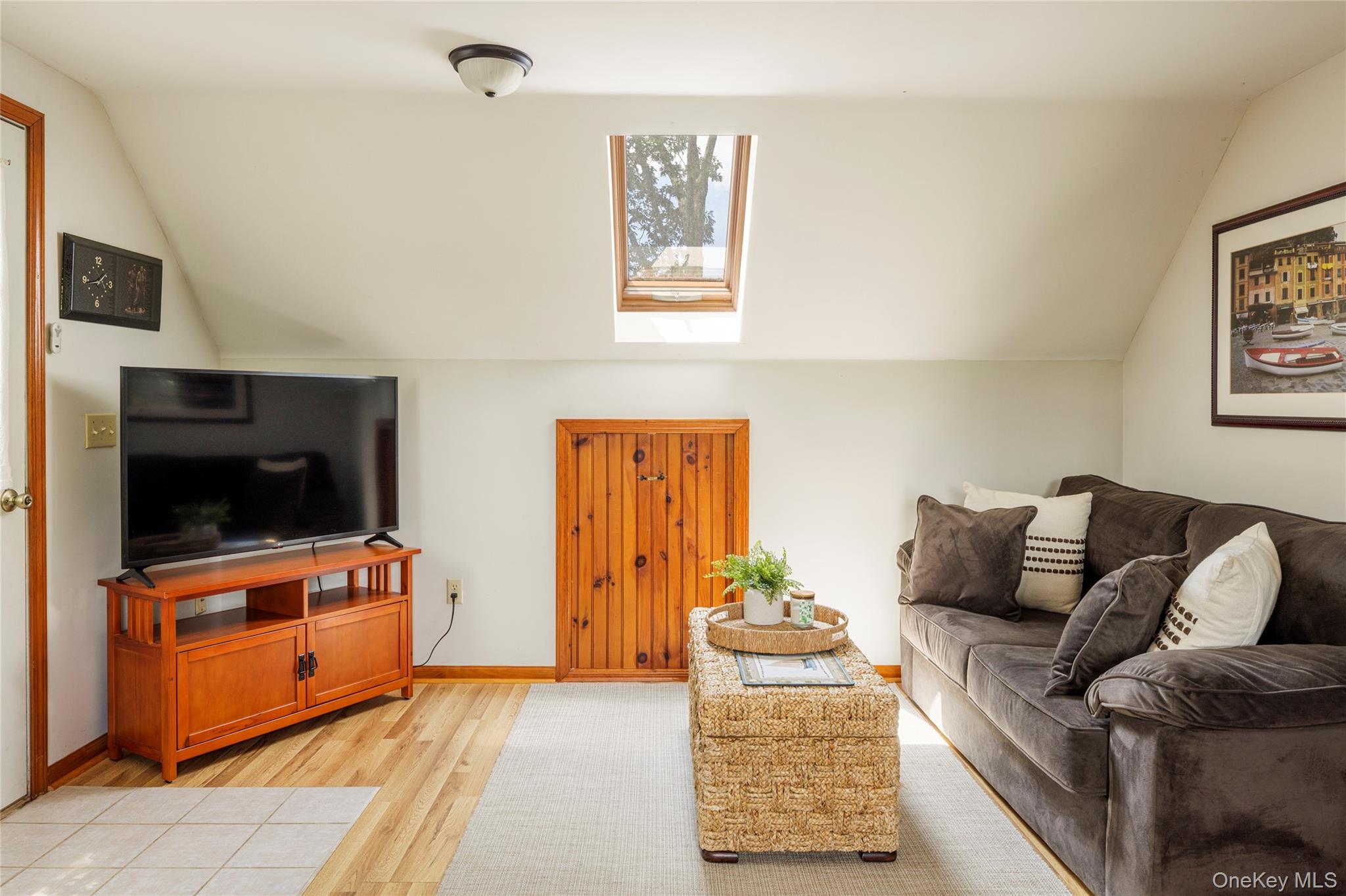 48 County Route 14, Hudson, NY 12534