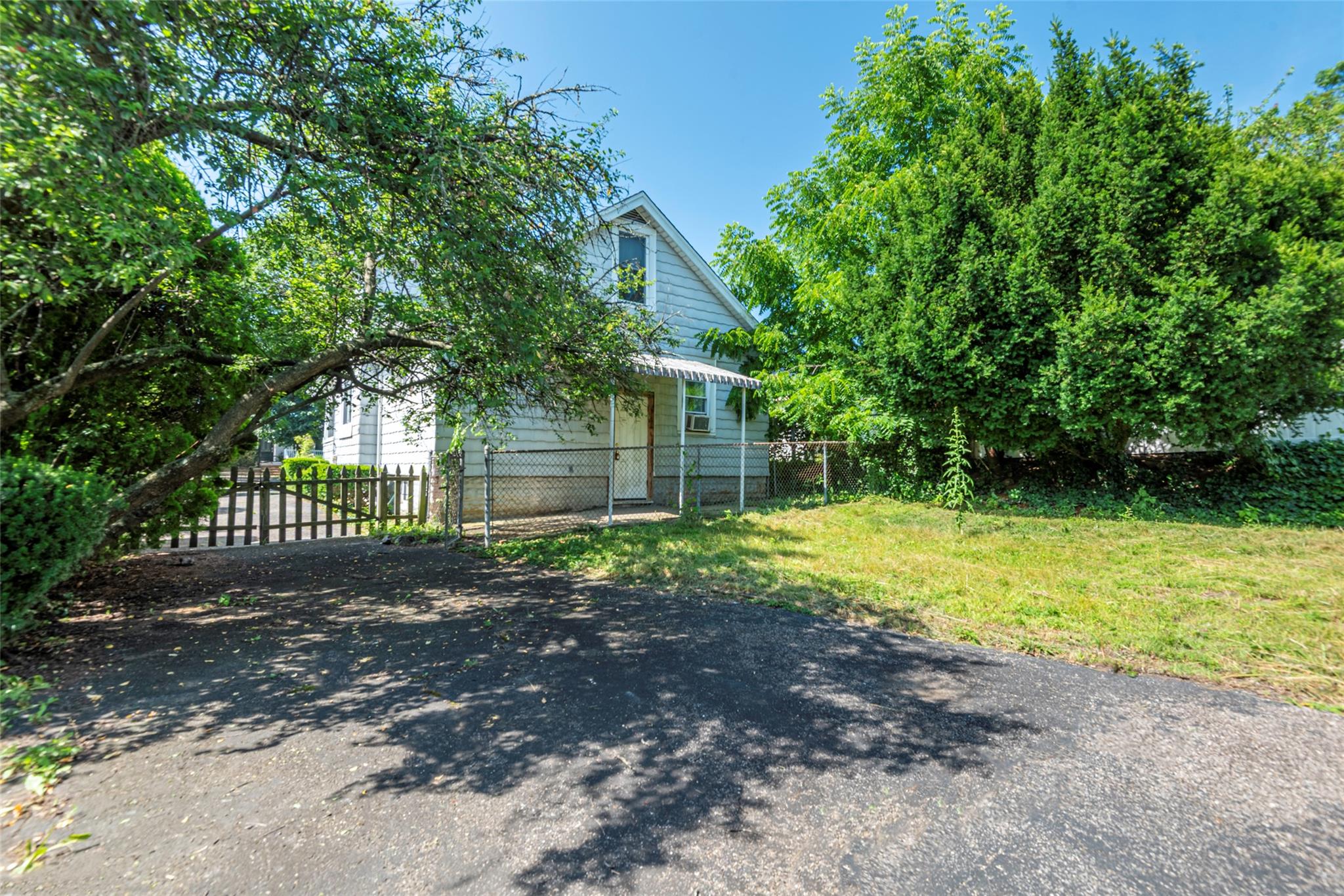 2 Florence Street, North Baldwin, NY 11510