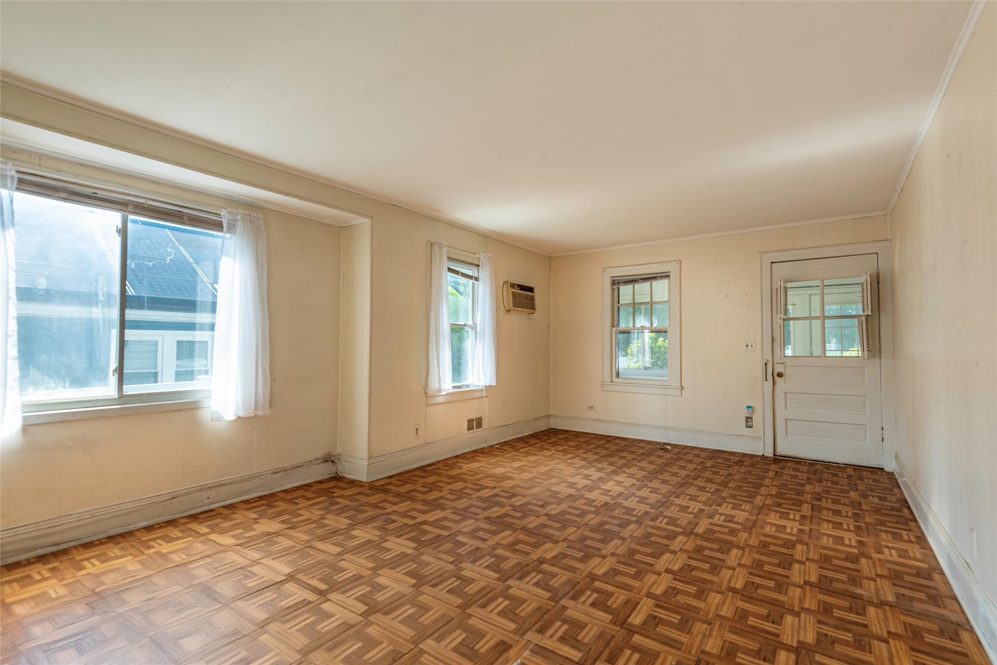 2 Florence Street, North Baldwin, NY 11510